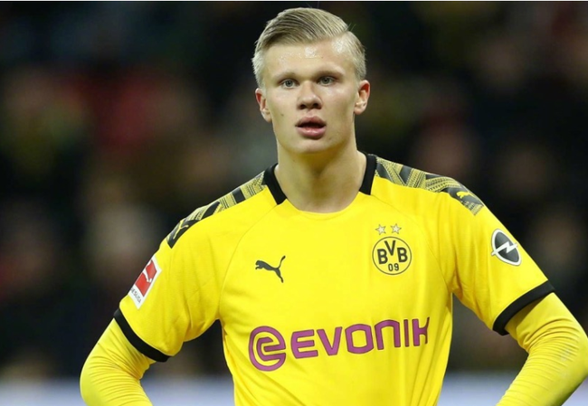 西媒：米利唐训练中途接受包扎处理，阿隆索亲自上场顶替他（西媒：米利唐训练中途受伤包扎，阿隆索亲自上阵顶替）