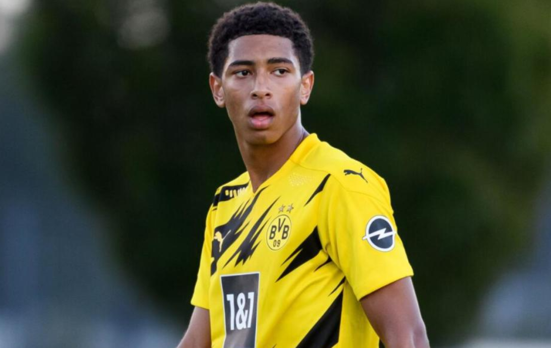 半场：国米1-0科莫，恩里克长驱直入助攻劳塔罗破门（半场战报：国米1-0领先科莫，恩里克奔袭助攻劳塔罗建功）