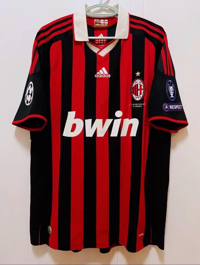 斯帕莱蒂：孔蒂是一位顶级教练，对阵那不勒斯我们会全力以赴（斯帕莱蒂称孔蒂为顶级主帅：战那不勒斯我们将全力以赴）