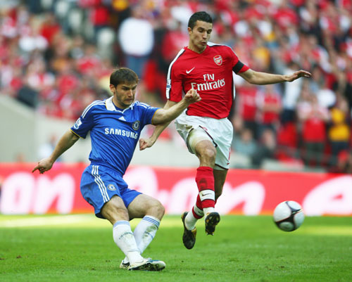 剑南春丨皇马客场0-0巴列卡诺，比赛平淡，巴尔韦德伤退（剑南春丨皇马客场0-0闷平巴列卡诺，场面沉闷，巴尔韦德伤退）