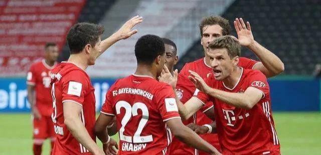 塞内加尔虽然3球完胜，但杰克逊、马内均多次浪费良机（塞内加尔3球大胜仍显锋线低效，杰克逊与马内屡失良机）