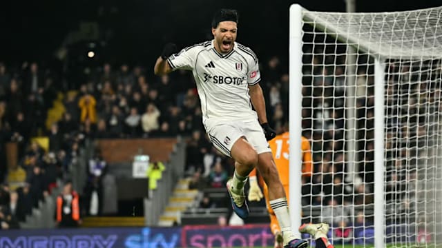 麦卡前女友：被麦卡甩掉后一个月，他和我朋友好了还带着我的狗（麦卡前女友爆料：分手仅一个月，他就和我朋友在一起还把我的狗带走）