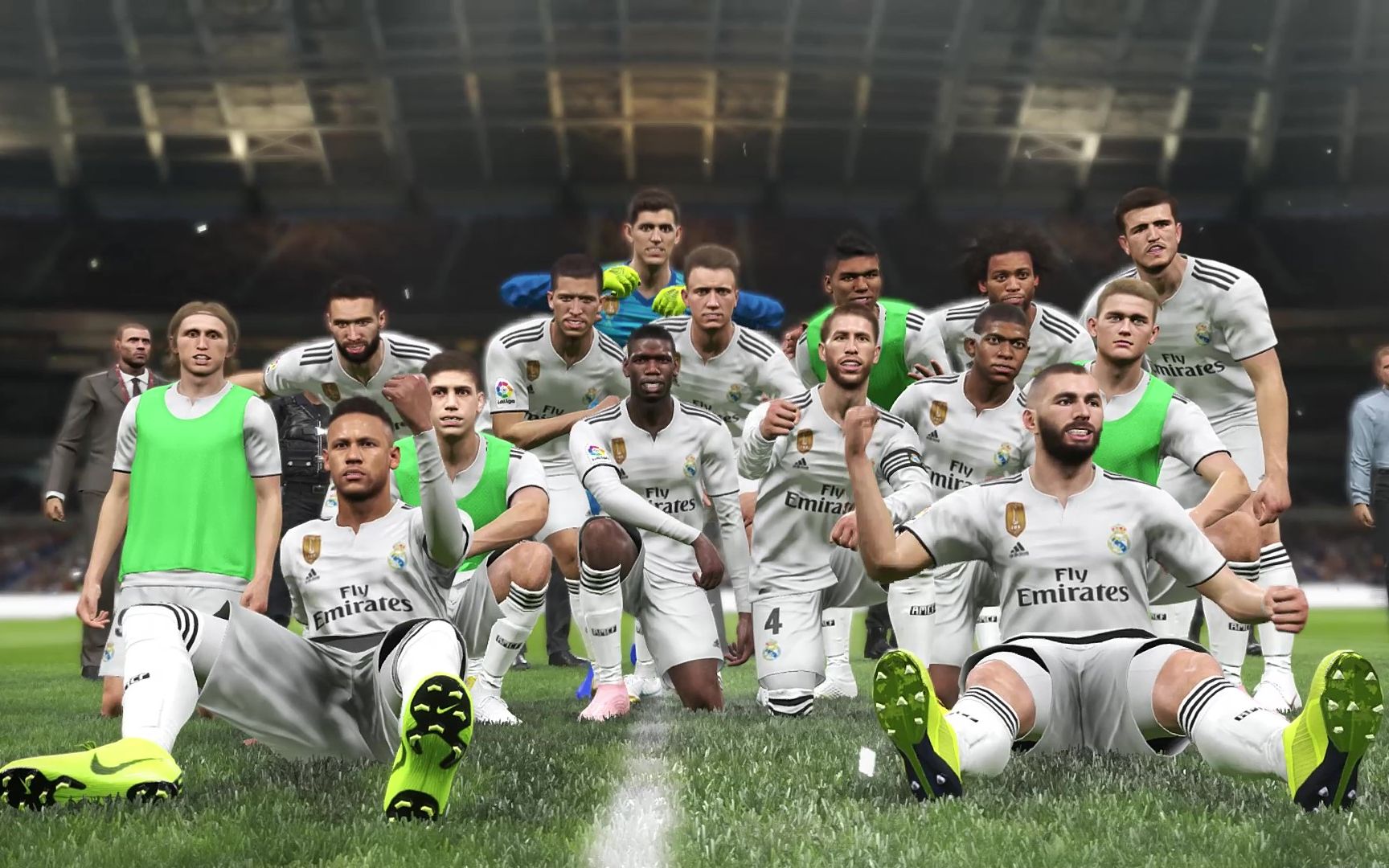 WAZ评沙尔克球员表现：两边翼卫灾难发挥，卡里乌斯超神（WAZ球员评分：沙尔克双翼卫灾难级失常，卡里乌斯神级发挥）