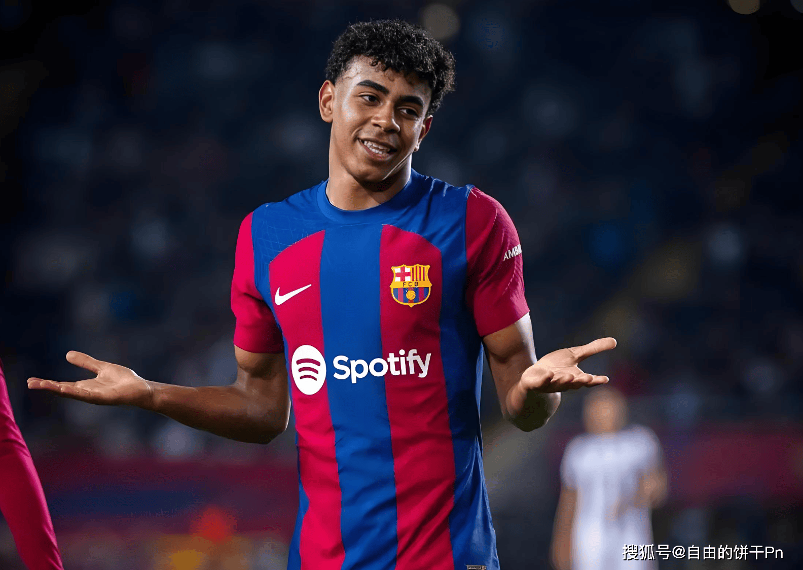 姆本扎：我和铁人签了两年合同，下赛季在中超继续为铁人效力（姆本扎签约铁人两年：下赛季继续为铁人征战中超）