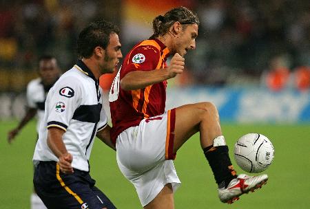 米体：索默犯了不少错，国米在寻找靠谱的一门（米体：索默频繁失误，国米正物色可靠主力门将）