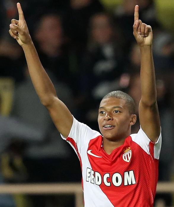 法兰克福后卫：巴萨的比赛风格非常大胆，你会欣赏他们的水平（法兰克福后卫：巴萨踢法大胆，实力令人称道）