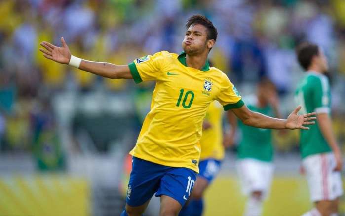 罗体：斯帕莱蒂重回那不勒斯全程遭嘘，球迷不原谅他执教尤文（罗体：斯帕莱蒂重返那不勒斯遭全场嘘声，球迷仍不原谅其执教尤文）