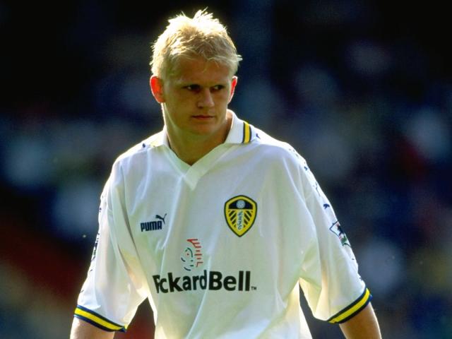 队报：维尼修斯冬窗无意离队，皇马高层仍想和维尼修斯完成续约（队报：维尼修斯不考虑冬窗离队，皇马管理层仍力促续约）