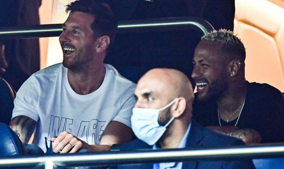 惊险战平副班长，拜仁本赛季主场全胜战绩被终结（拜仁惊险平副班长，主场全胜纪录止步）